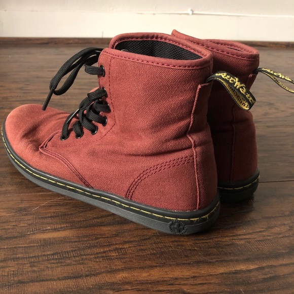 ❌SOLD❌Dr. Marten’s Shoreditch Cherry Red Shoe - Picture 6 of 14